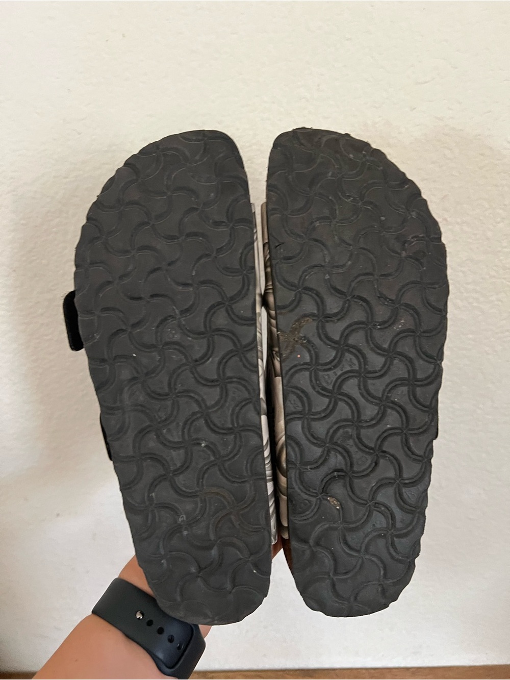 Birkenstock Arizona Birko-Flor Color: Marbletwirl Black/White Sandal Size 7 - Picture 10 of 16